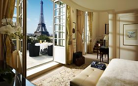 Shangri la Hotel Paris